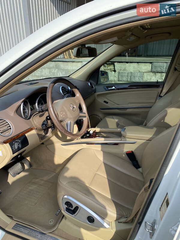 Внедорожник / Кроссовер Mercedes-Benz GL-Class 2011 в Киеве