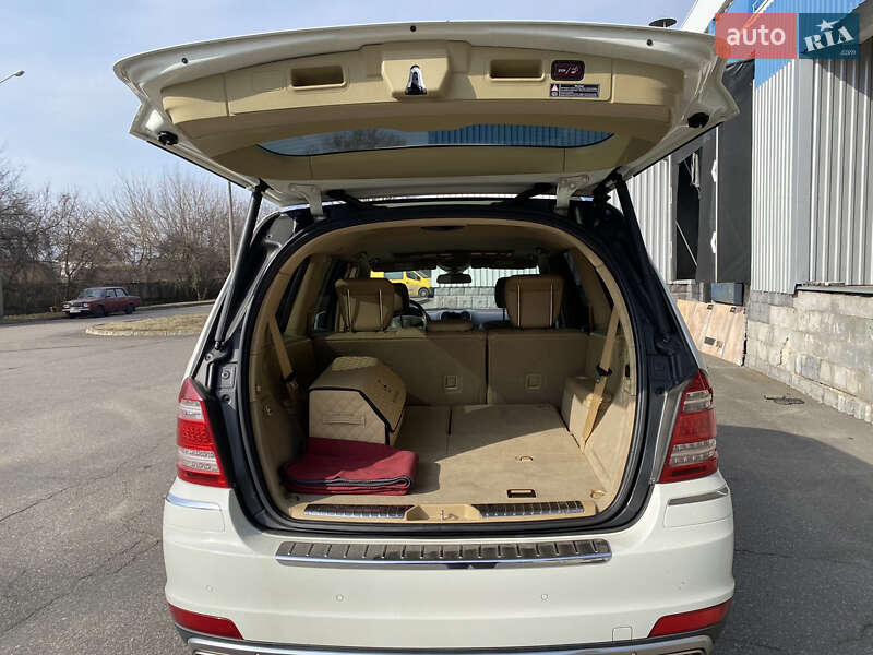 Внедорожник / Кроссовер Mercedes-Benz GL-Class 2011 в Киеве