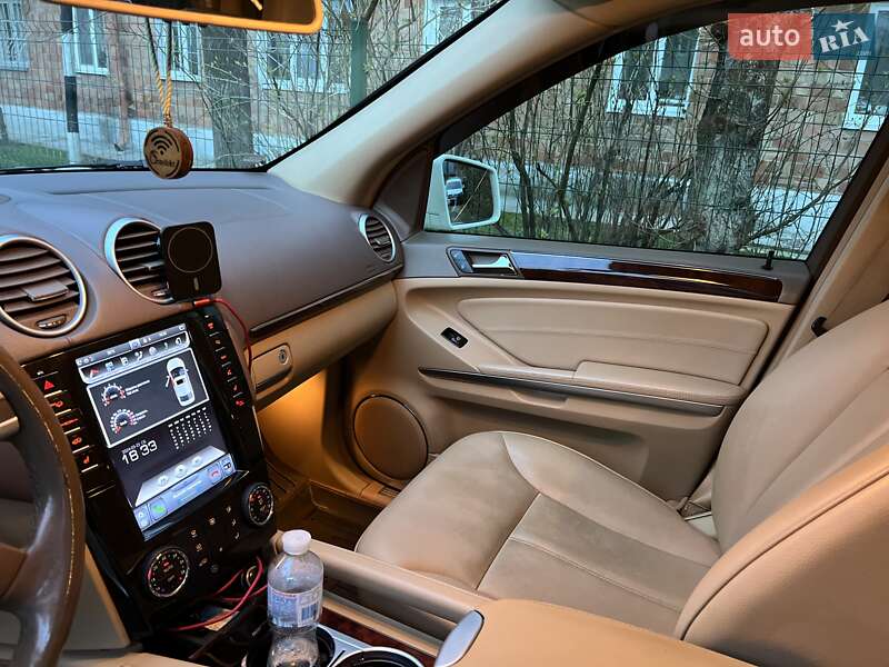 Позашляховик / Кросовер Mercedes-Benz GL-Class 2011 в Чернівцях