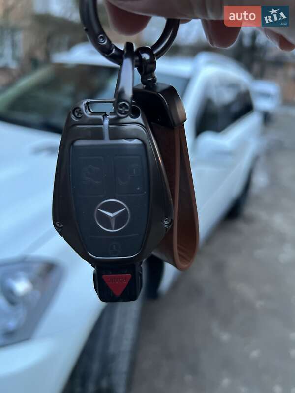 Позашляховик / Кросовер Mercedes-Benz GL-Class 2011 в Чернівцях