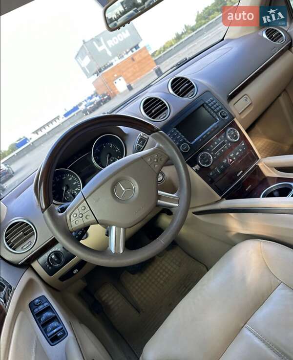 Внедорожник / Кроссовер Mercedes-Benz GL-Class 2008 в Глухове