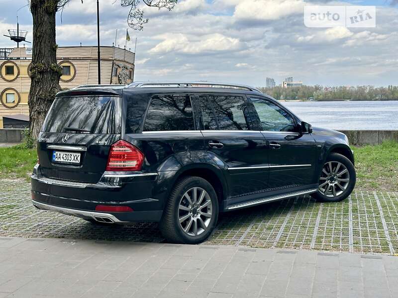 Позашляховик / Кросовер Mercedes-Benz GL-Class 2011 в Києві