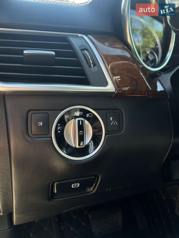 Позашляховик / Кросовер Mercedes-Benz GL-Class 2013 в Чернівцях