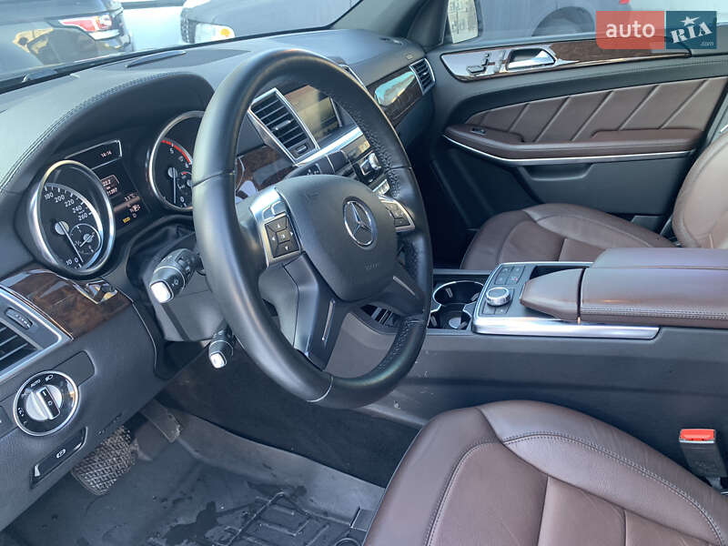 Внедорожник / Кроссовер Mercedes-Benz GL-Class 2013 в Киеве фото 17 Внедорожник / Кроссовер Mercedes-Benz GL-Class 2013 в Киеве