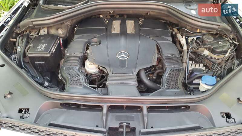 Внедорожник / Кроссовер Mercedes-Benz GL-Class 2015 в Измаиле фото 16 Внедорожник / Кроссовер Mercedes-Benz GL-Class 2015 в Измаиле