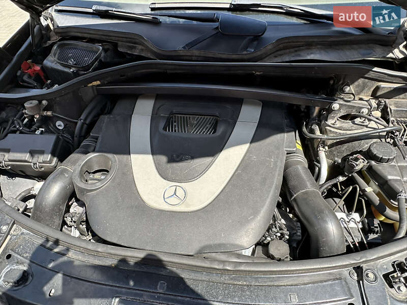 Внедорожник / Кроссовер Mercedes-Benz GL-Class 2009 в Гайсине