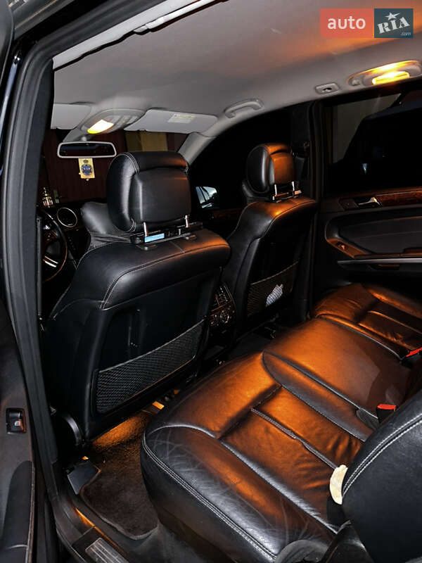 Внедорожник / Кроссовер Mercedes-Benz GL-Class 2008 в Среднем