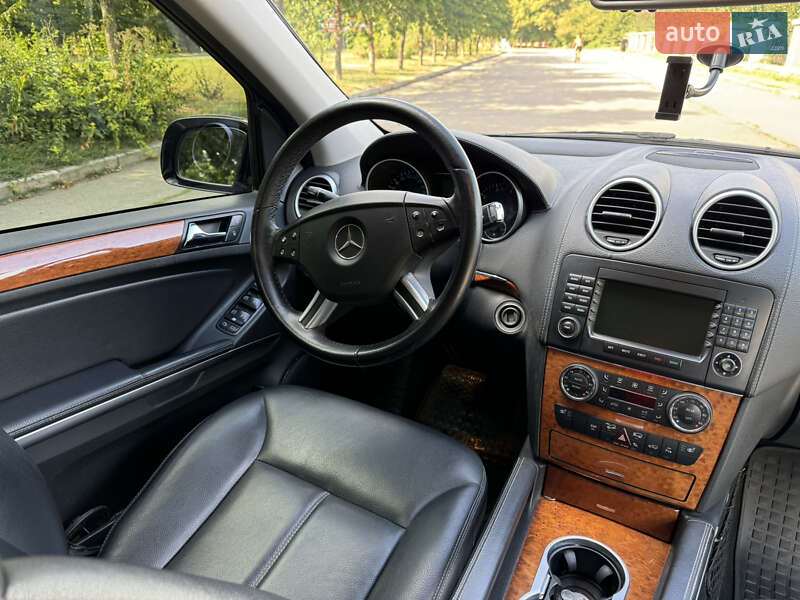 Позашляховик / Кросовер Mercedes-Benz GL-Class 2008 в Умані