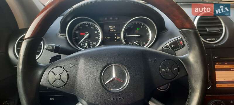 Внедорожник / Кроссовер Mercedes-Benz GL-Class 2011 в Звягеле фото 24 Внедорожник / Кроссовер Mercedes-Benz GL-Class 2011 в Звягеле