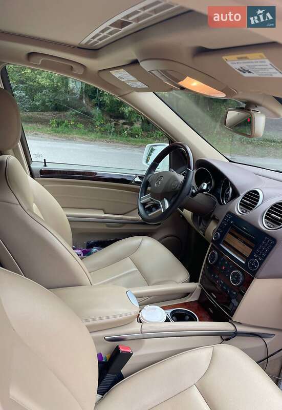 Внедорожник / Кроссовер Mercedes-Benz GL-Class 2012 в Львове фото 6 Внедорожник / Кроссовер Mercedes-Benz GL-Class 2012 в Львове