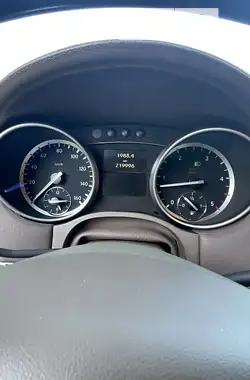 Mercedes-Benz GL-Class 2011