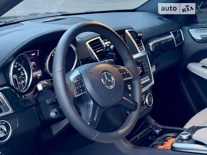 Внедорожник / Кроссовер Mercedes-Benz GL-Class 2014 в Киеве фото 9 Внедорожник / Кроссовер Mercedes-Benz GL-Class 2014 в Киеве