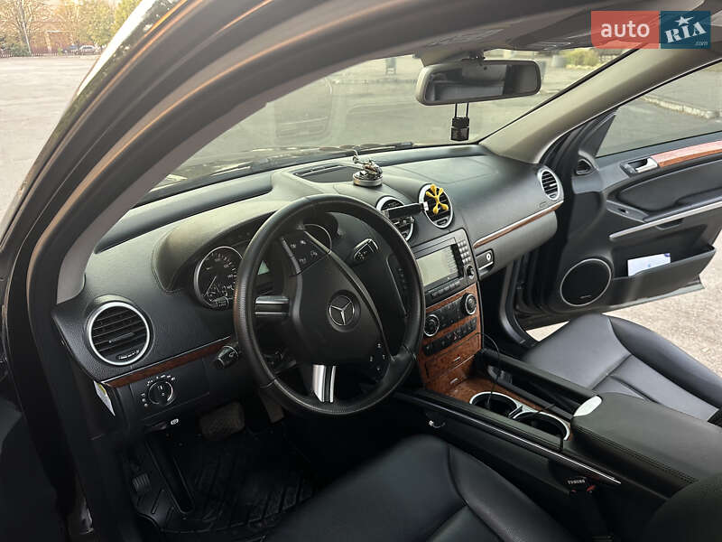 Внедорожник / Кроссовер Mercedes-Benz GL-Class 2007 в Вишневом