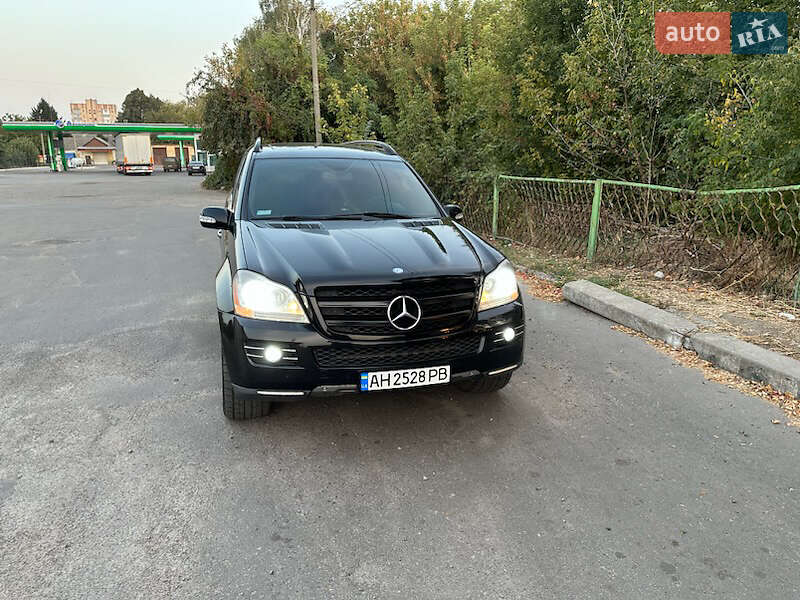Внедорожник / Кроссовер Mercedes-Benz GL-Class 2007 в Вишневом