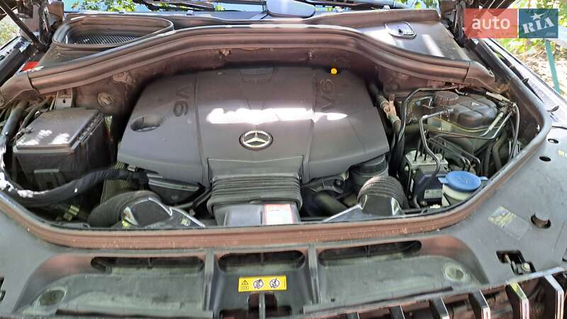 Позашляховик / Кросовер Mercedes-Benz GL-Class 2013 в 