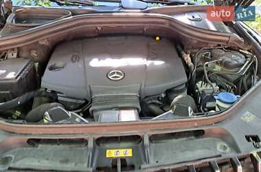Позашляховик / Кросовер Mercedes-Benz GL-Class 2013 в 