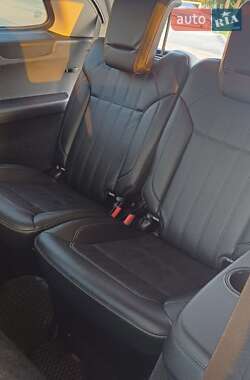 Внедорожник / Кроссовер Mercedes-Benz GL-Class 2015 в 