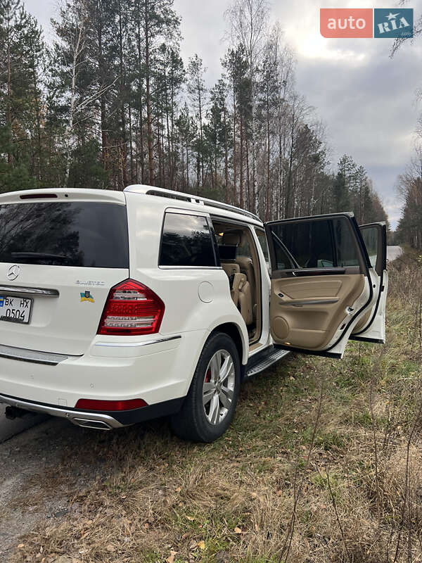 Позашляховик / Кросовер Mercedes-Benz GL-Class 2011 в Рівному