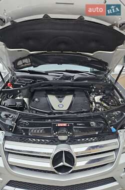 Внедорожник / Кроссовер Mercedes-Benz GL-Class 2011 в 