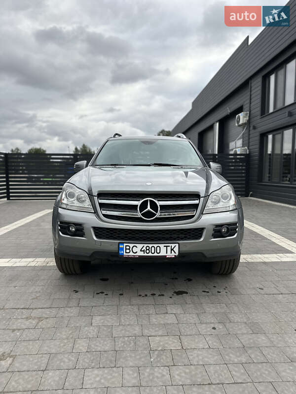 Внедорожник / Кроссовер Mercedes-Benz GL-Class 2011 в Вараше