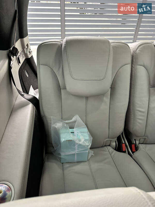 Внедорожник / Кроссовер Mercedes-Benz GL-Class 2011 в Вараше