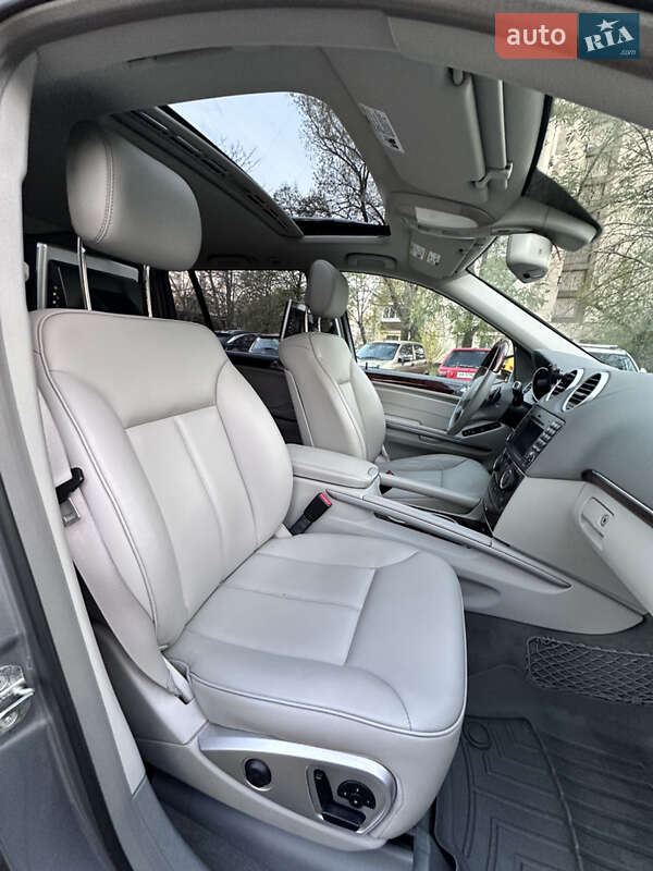 Внедорожник / Кроссовер Mercedes-Benz GL-Class 2010 в Киеве