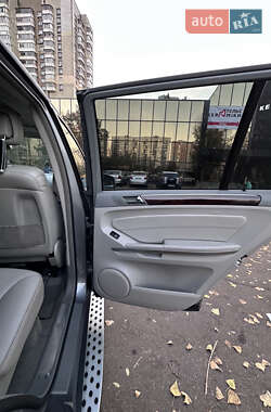 Позашляховик / Кросовер Mercedes-Benz GL-Class 2010 в 