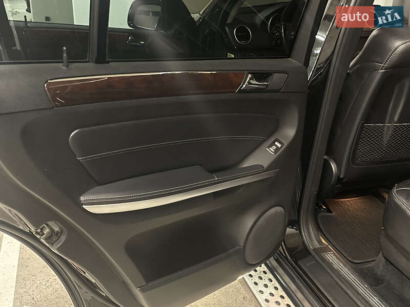 Внедорожник / Кроссовер Mercedes-Benz GL-Class 2008 в Киеве