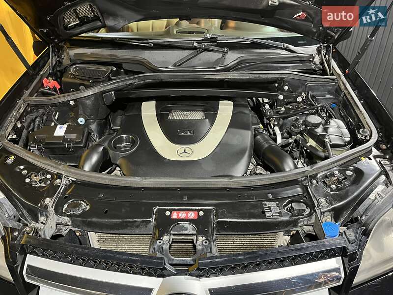 Внедорожник / Кроссовер Mercedes-Benz GL-Class 2010 в Харькове