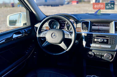 Внедорожник / Кроссовер Mercedes-Benz GL-Class 2012 в Новояворовске