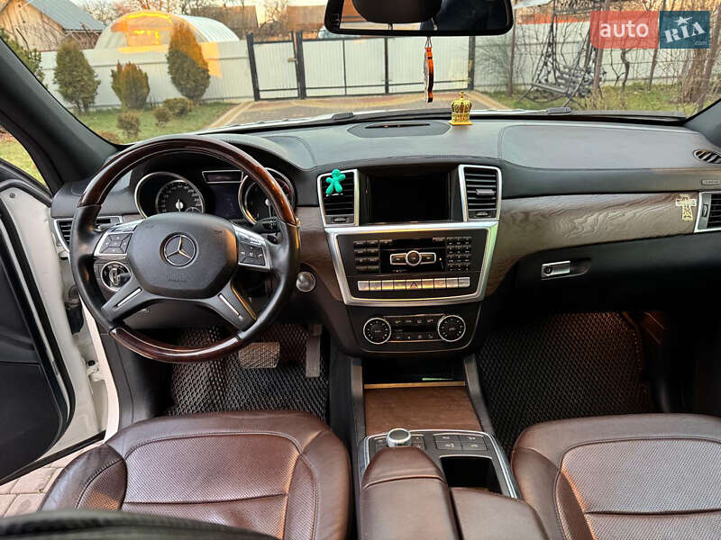 Позашляховик / Кросовер Mercedes-Benz GL-Class 2015 в Чернівцях
