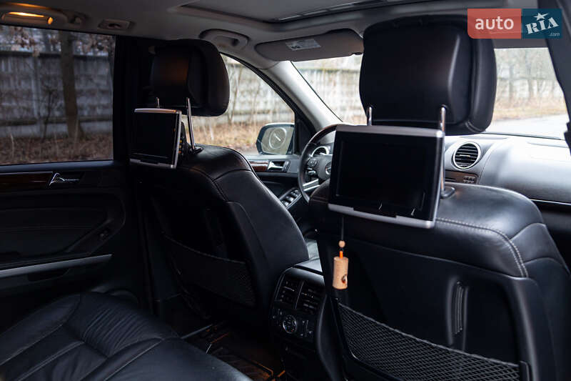 Внедорожник / Кроссовер Mercedes-Benz GL-Class 2010 в Киеве