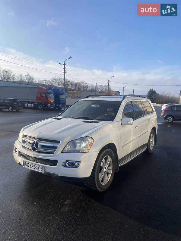 Внедорожник / Кроссовер Mercedes-Benz GL-Class 2008 в Губинихи