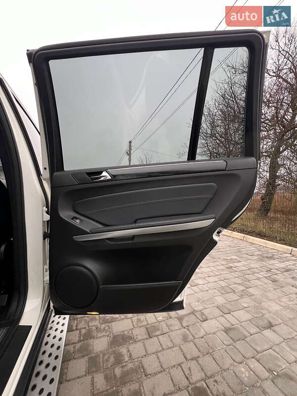 Внедорожник / Кроссовер Mercedes-Benz GL-Class 2011 в Полтаве