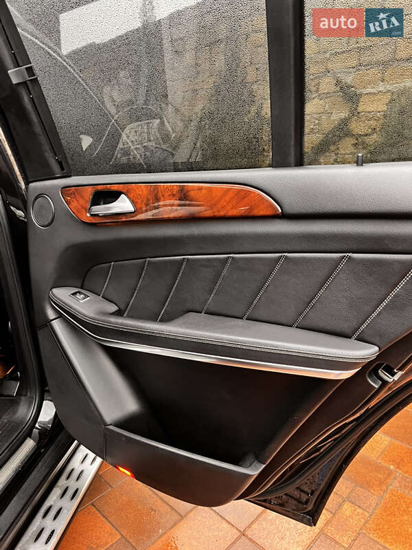 Позашляховик / Кросовер Mercedes-Benz GL-Class 2013 в Одесі фото 13 Позашляховик / Кросовер Mercedes-Benz GL-Class 2013 в Одесі