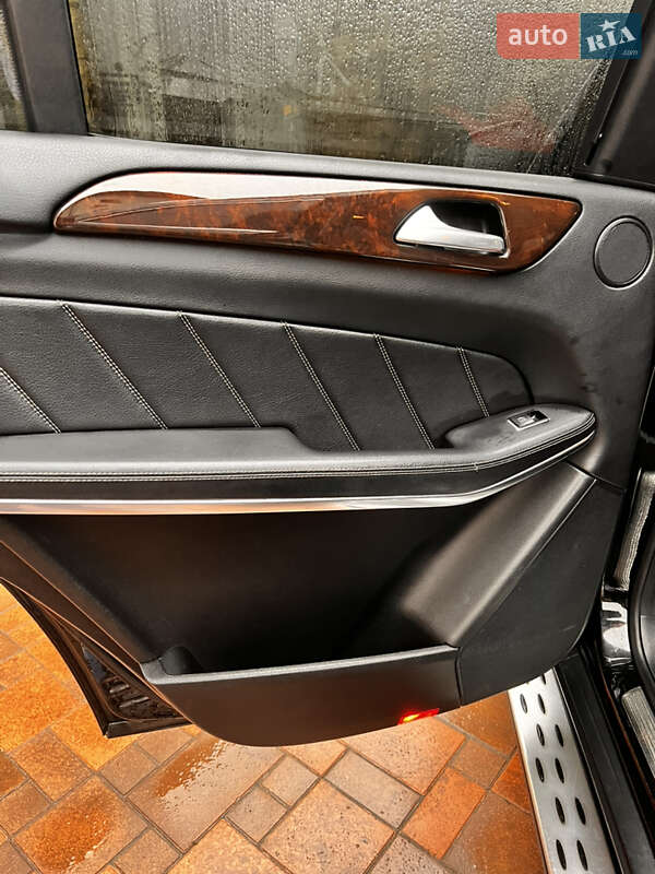 Позашляховик / Кросовер Mercedes-Benz GL-Class 2013 в Одесі фото 17 Позашляховик / Кросовер Mercedes-Benz GL-Class 2013 в Одесі