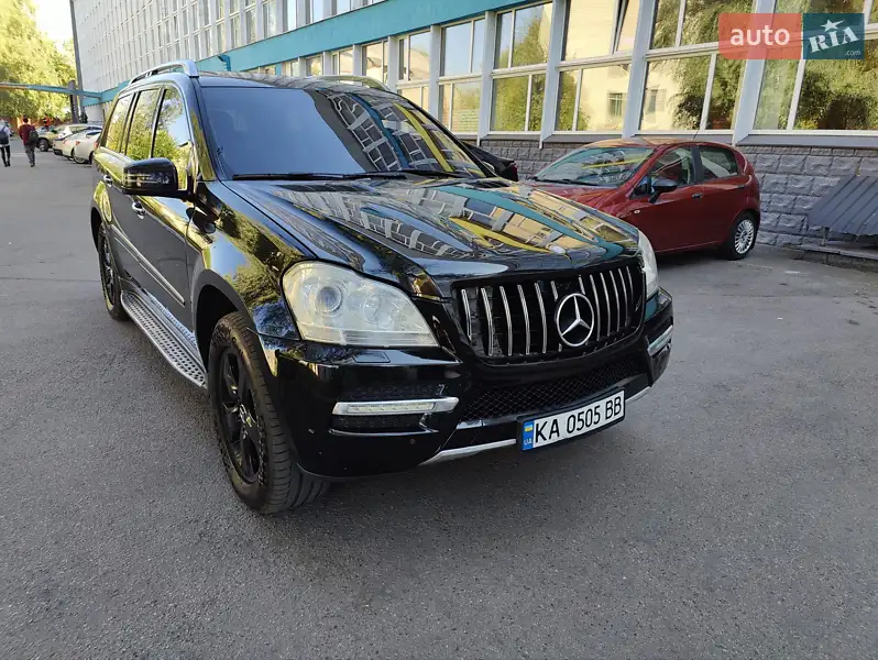 Mercedes-Benz GL-Class 2011