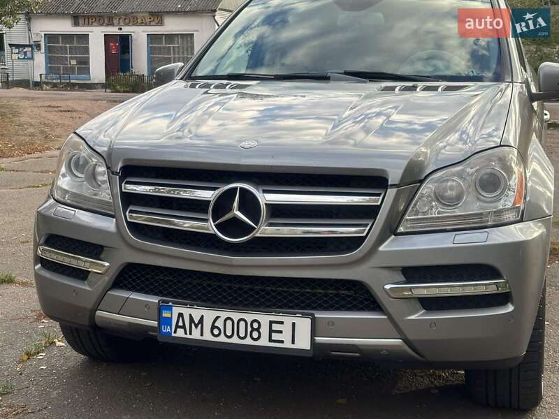 Позашляховик / Кросовер Mercedes-Benz GL-Class 2012 в Житомирі