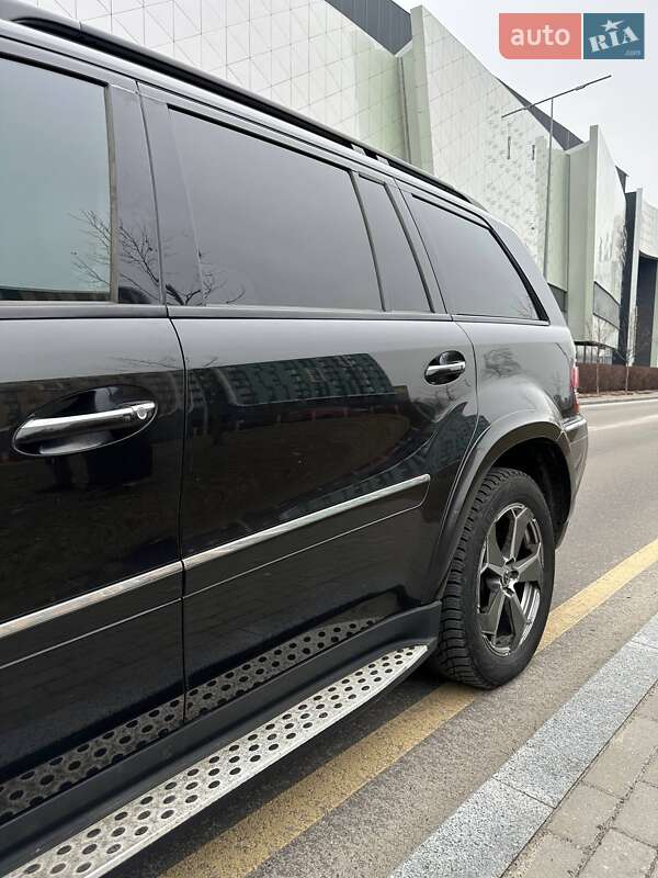 Внедорожник / Кроссовер Mercedes-Benz GL-Class 2008 в Киеве фото 4 Внедорожник / Кроссовер Mercedes-Benz GL-Class 2008 в Киеве