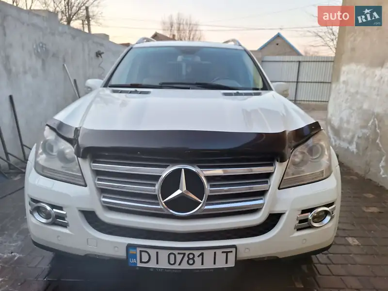 Mercedes-Benz GL-Class