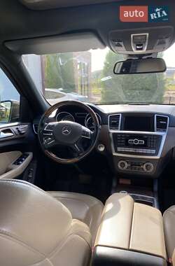 Позашляховик / Кросовер Mercedes-Benz GL-Class 2013 в 