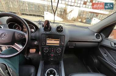 Внедорожник / Кроссовер Mercedes-Benz GL-Class 2010 в 