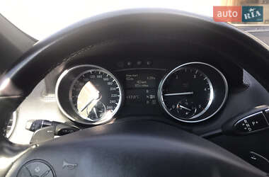Позашляховик / Кросовер Mercedes-Benz GL-Class 2012 в 