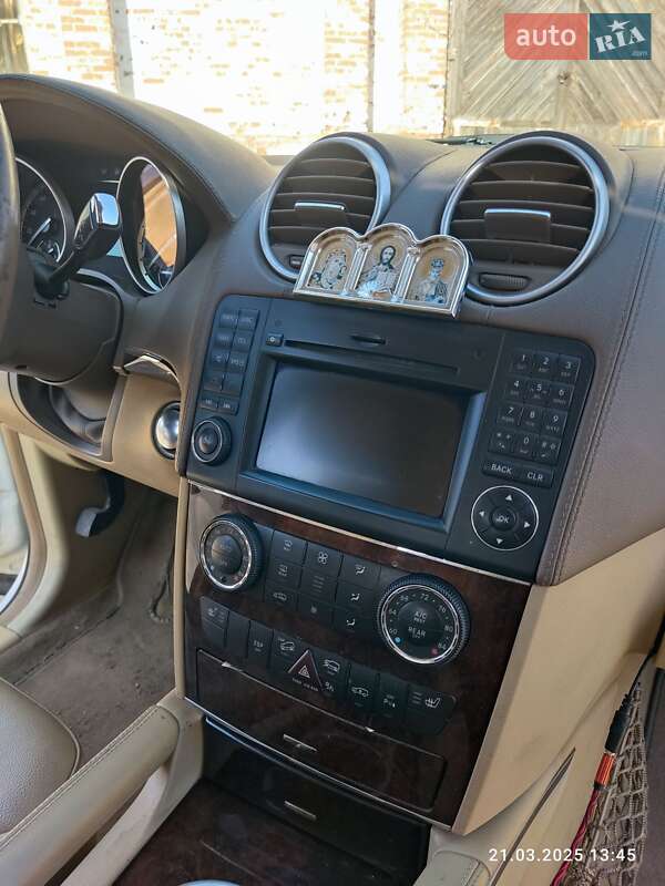 Внедорожник / Кроссовер Mercedes-Benz GL-Class 2010 в Коростышеве