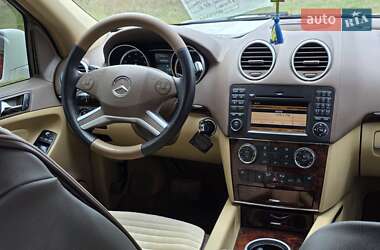 Позашляховик / Кросовер Mercedes-Benz GL-Class 2012 в 