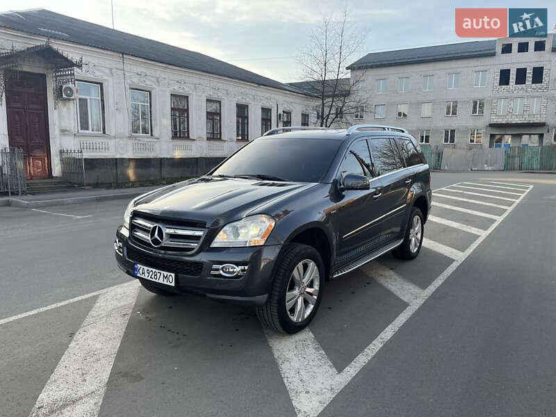 Mercedes-Benz GL-Class 2010