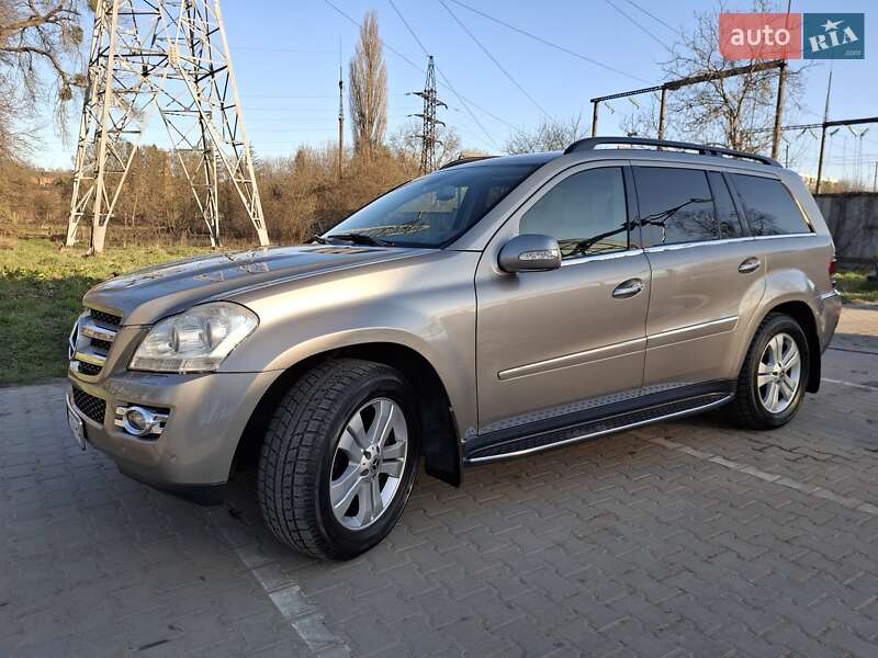Внедорожник / Кроссовер Mercedes-Benz GL-Class 2007 в 