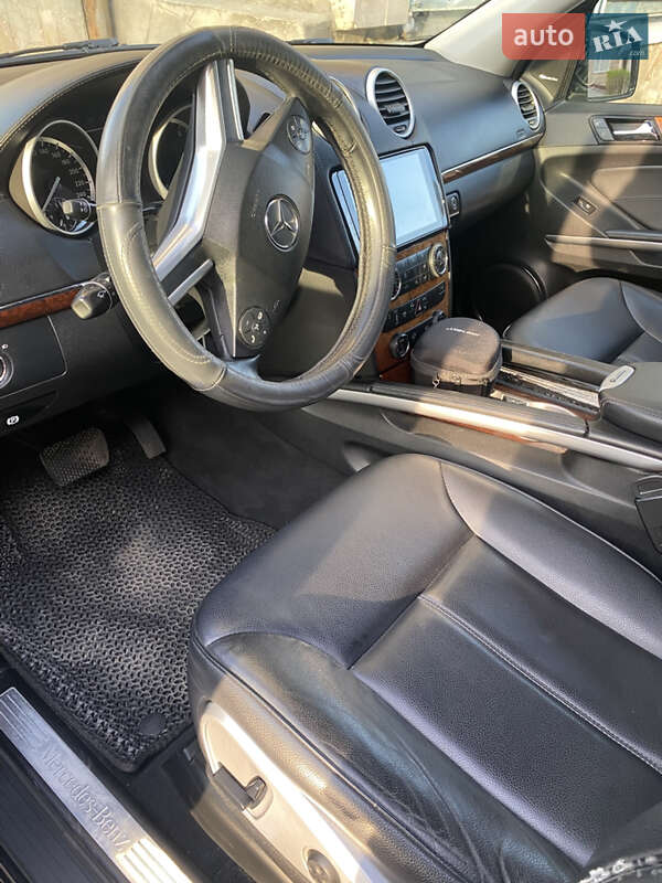 Внедорожник / Кроссовер Mercedes-Benz GL-Class 2010 в Ровно