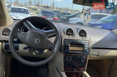 Внедорожник / Кроссовер Mercedes-Benz GL-Class 2012 в 