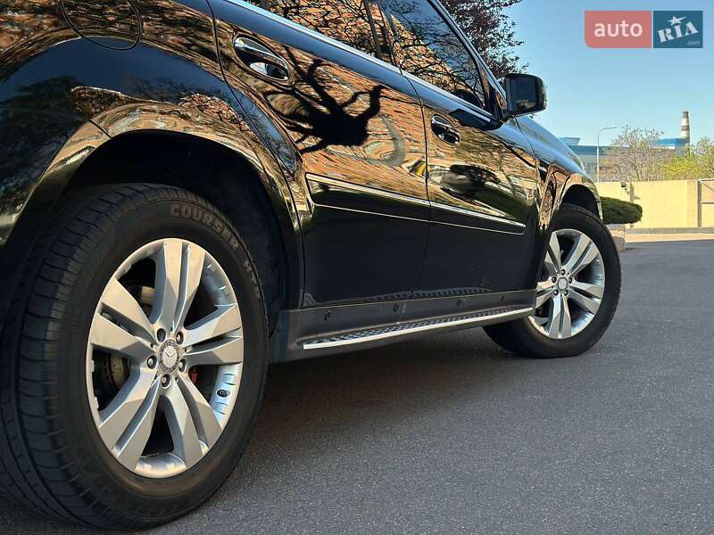 Позашляховик / Кросовер Mercedes-Benz GL-Class 2012 в Одесі